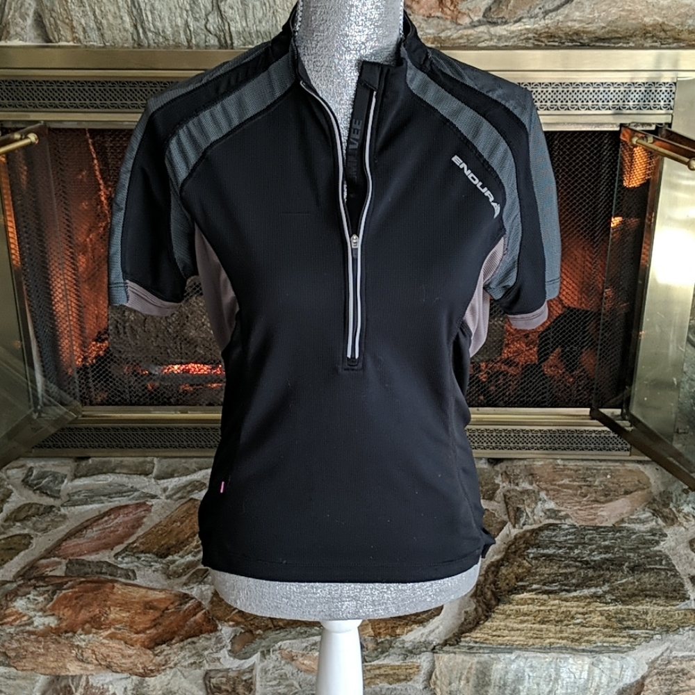 Endura women's cycling jersey